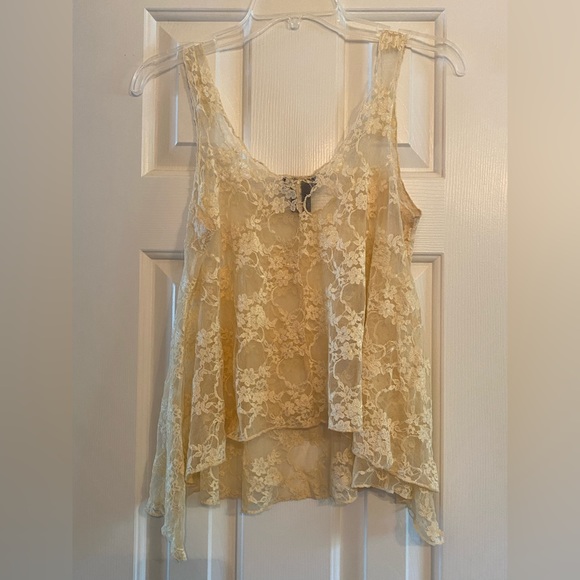 Wet seal off white Sz S stretch lace top - Picture 3 of 3